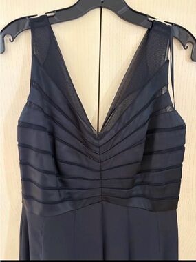 Chetta B Black V-Neck Sleeveless Evening Dress (Wore Once)